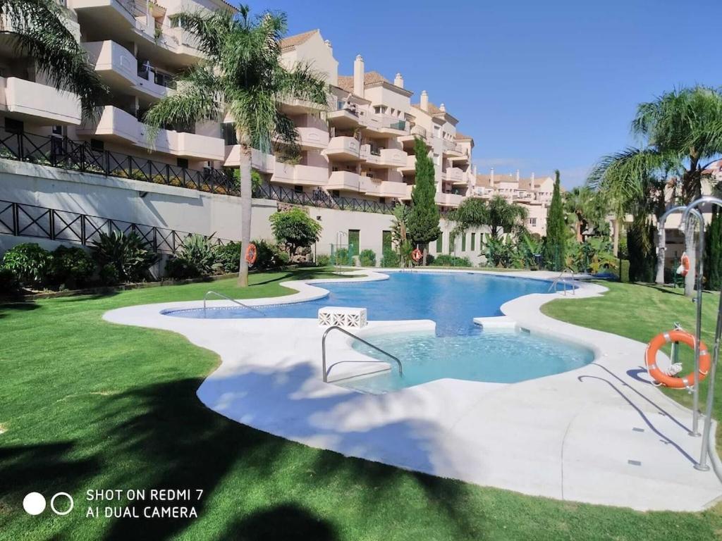Duquesa Fairways, A Spacious Apartment With Fabulous Views And Facilities Manilva Exterior photo